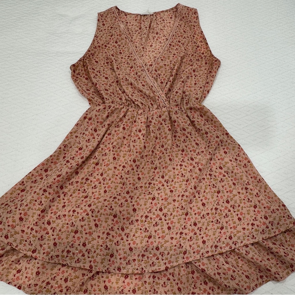 EUC size Small Sienna Sky Pink Floral Mini Dress